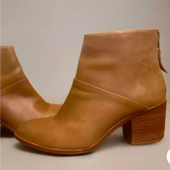 Nisolo Dari Shoes Womens Size 8 Brown Leather Back Zip Heeled Boot Almond Toe - Picture 1 of 5